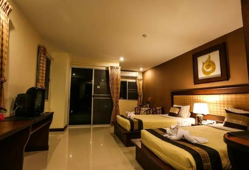 اتاق استاندارد با چشمانداز رودخانه, Madina Rayong