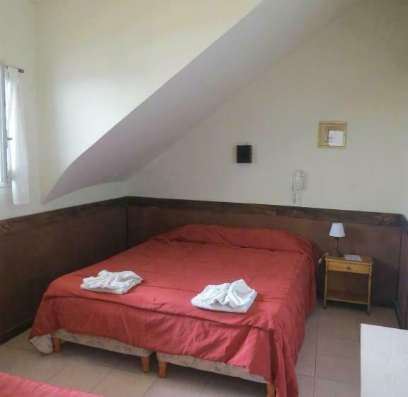 デラックストリプルルーム, Raglan