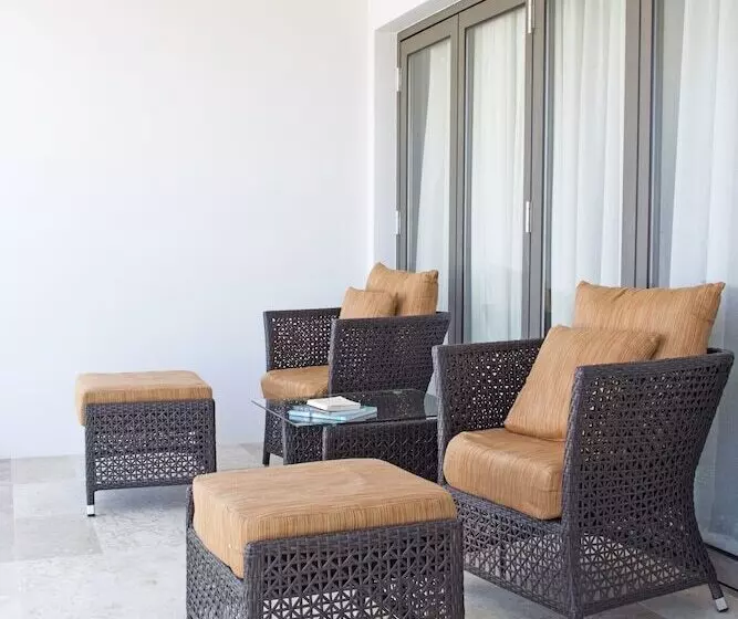 Huoneisto 1 Makuuhuone, The Nchantra Pool Suite Phuket