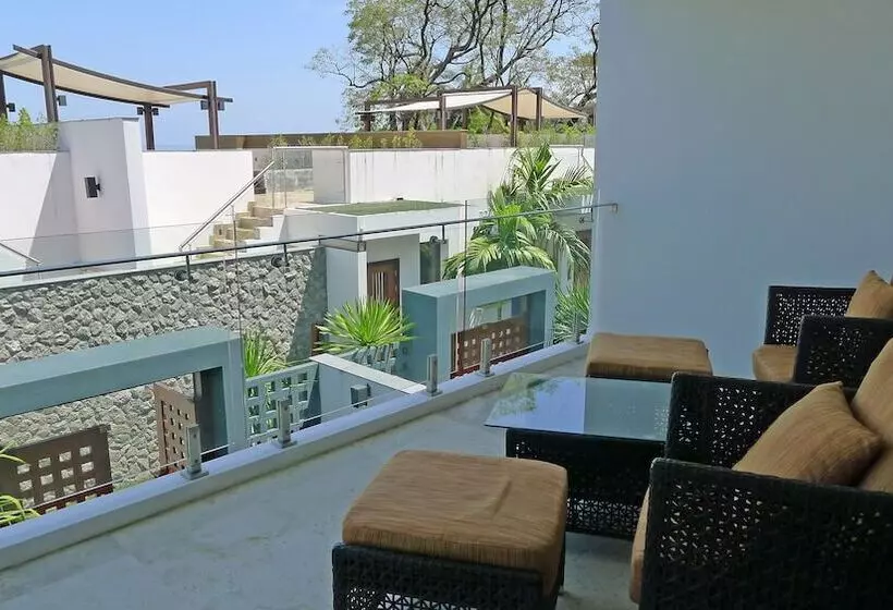 Huoneisto 1 Makuuhuone, The Nchantra Pool Suite Phuket