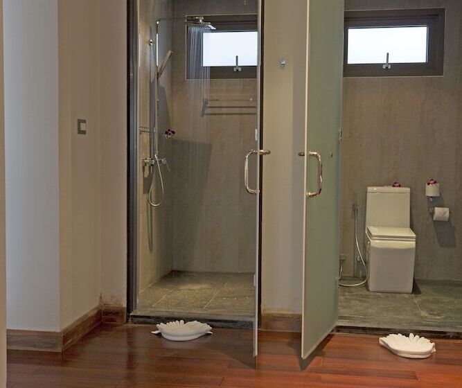 Suite 2 Dormitorios, The Nchantra Pool Suite Phuket