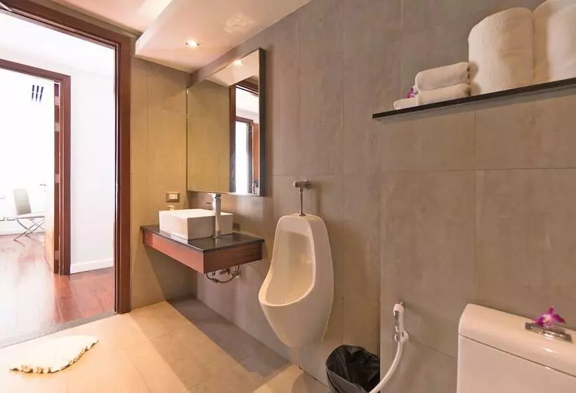 Standard-studio, The Nchantra Pool Suite Phuket