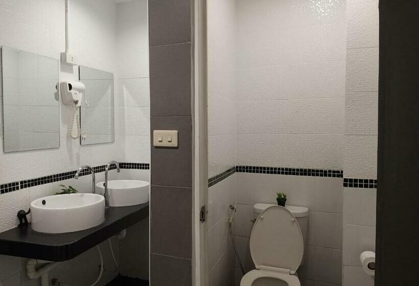 스탠다드 룸, Chino Town At Yaowarat Phuket Sha Plus