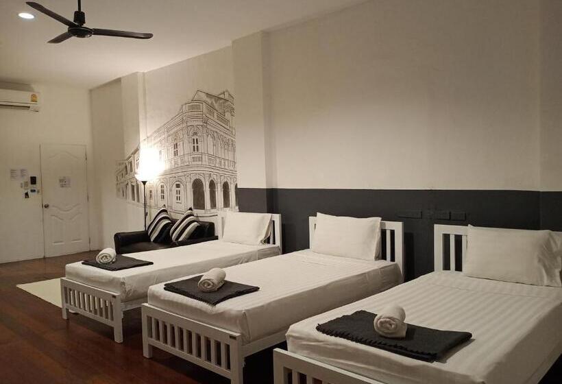 스탠다드 트리플 룸, Chino Town At Yaowarat Phuket Sha Plus