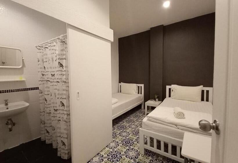 이코노미 룸, Chino Town At Yaowarat Phuket Sha Plus