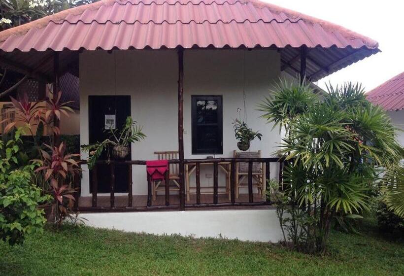 Номер Стандарт с Террасой, Bee Nat Garden Resort