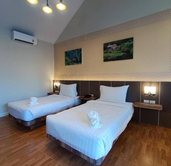 스탠다드 룸 풀장 전망, English Resotel : อิงลิช รีโซเทล