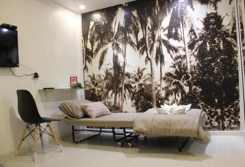 Номер Стандарт Трехместный, 1715 House & Caff Resort, Phuket