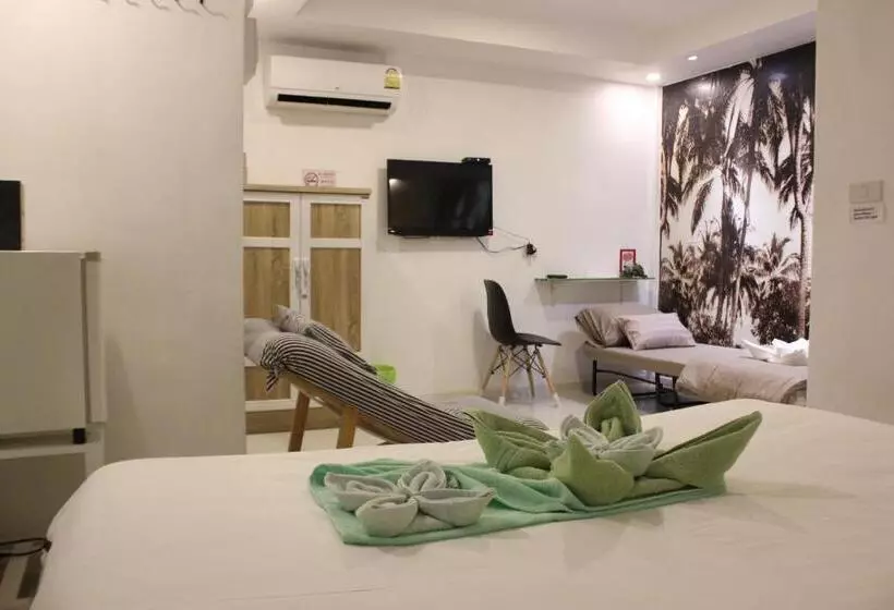Standard Triple Room, 1715 House & Caff Resort, Phuket