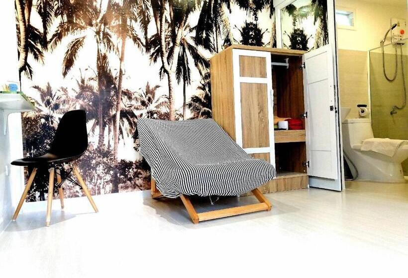 Номер Deluxe, 1715 House & Caff Resort, Phuket