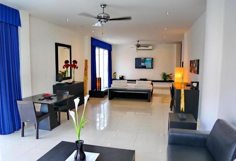 带大床的套房, East Suites