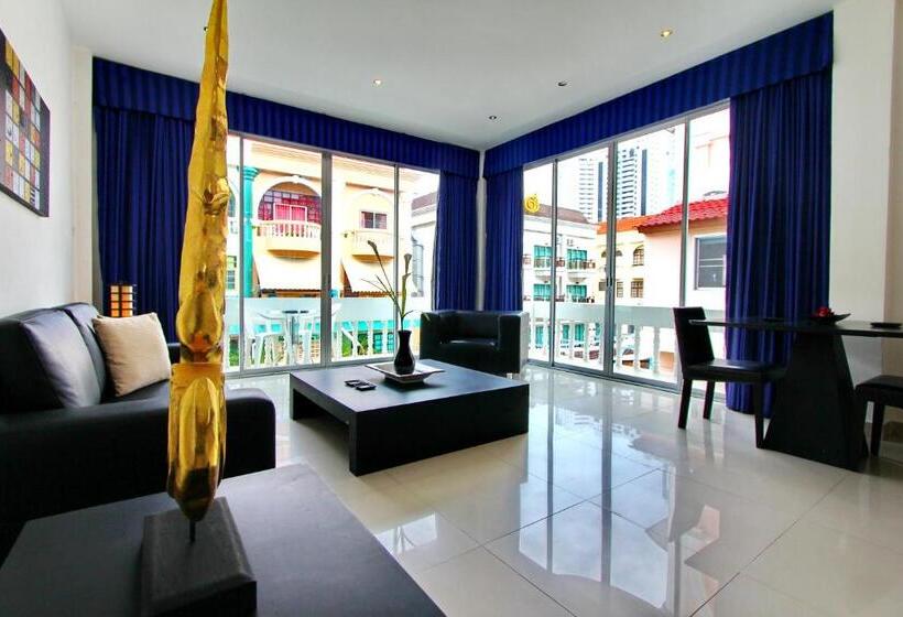 带大床的套房, East Suites