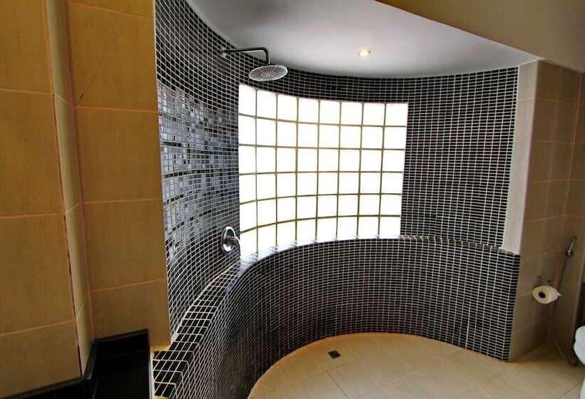 行政套房, East Suites