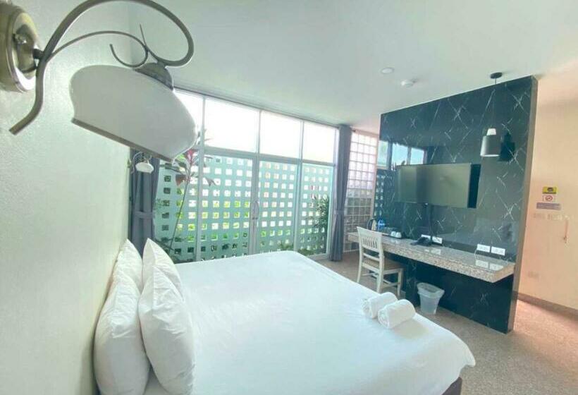 اتاق لوکس, Sabai Palace