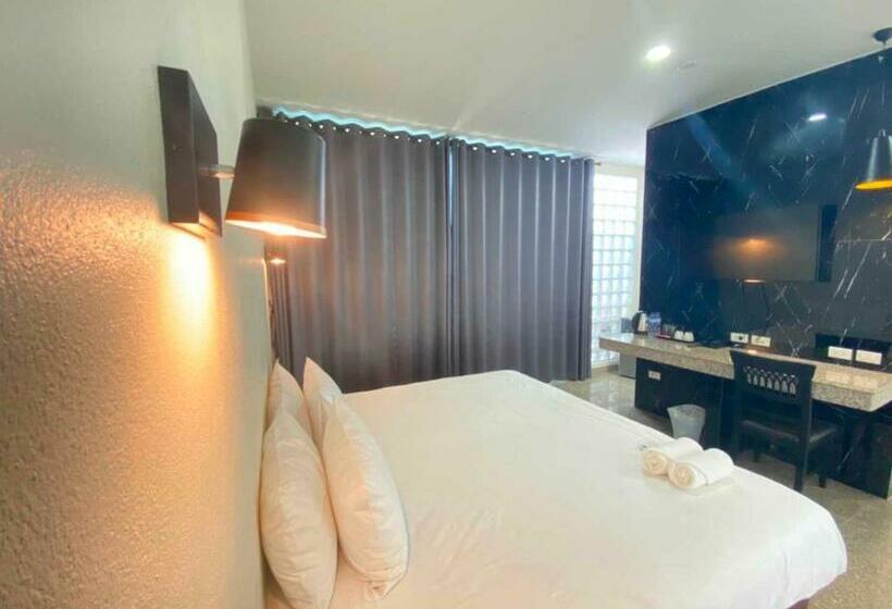 اتاق لوکس, Sabai Palace