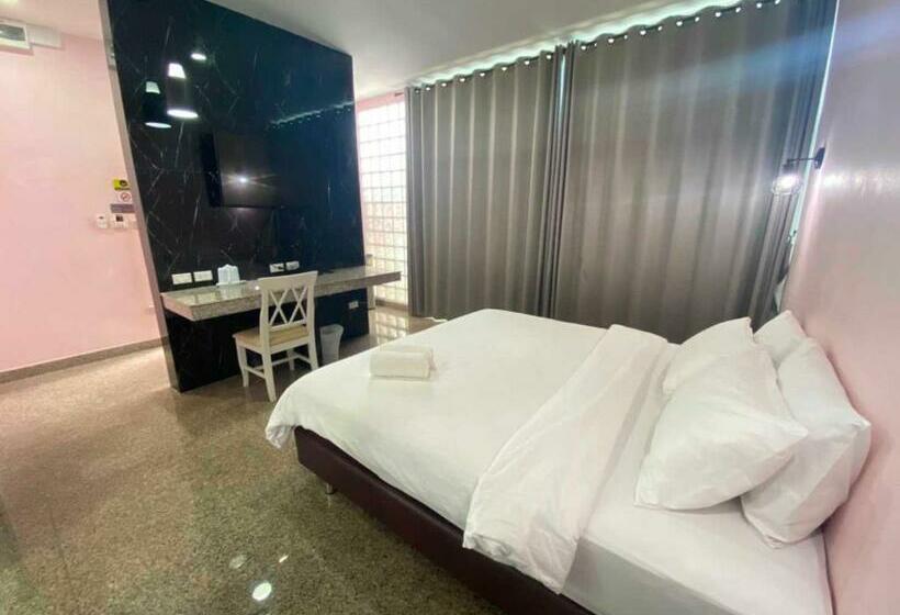 اتاق لوکس, Sabai Palace