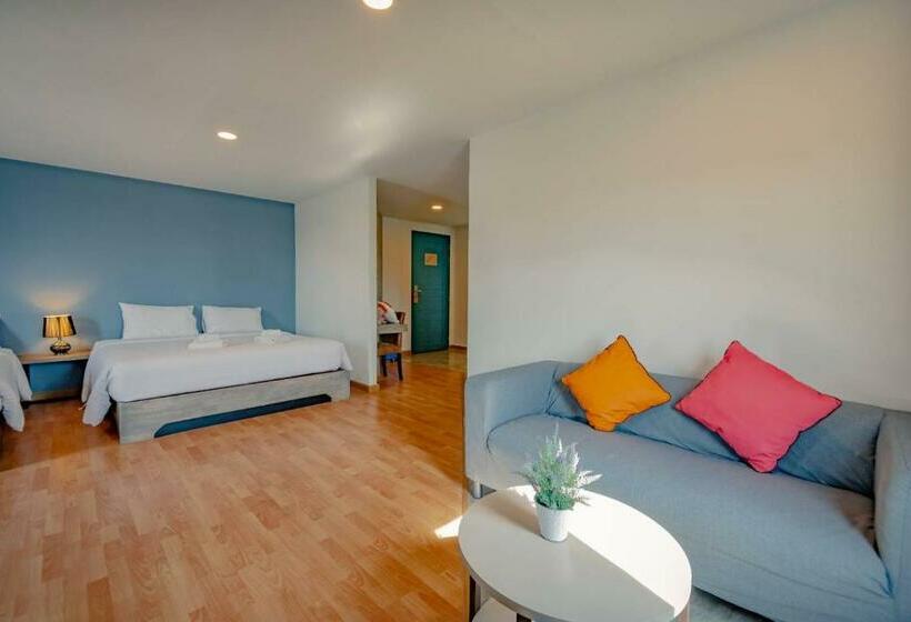 Chambre Familiale Deluxe, See Also Jomtien