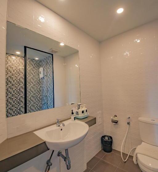 Chambre Triple Standard, See Also Jomtien