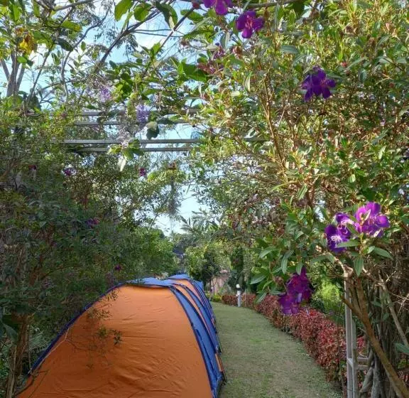 Standard Tent, Baan Chuthamanee