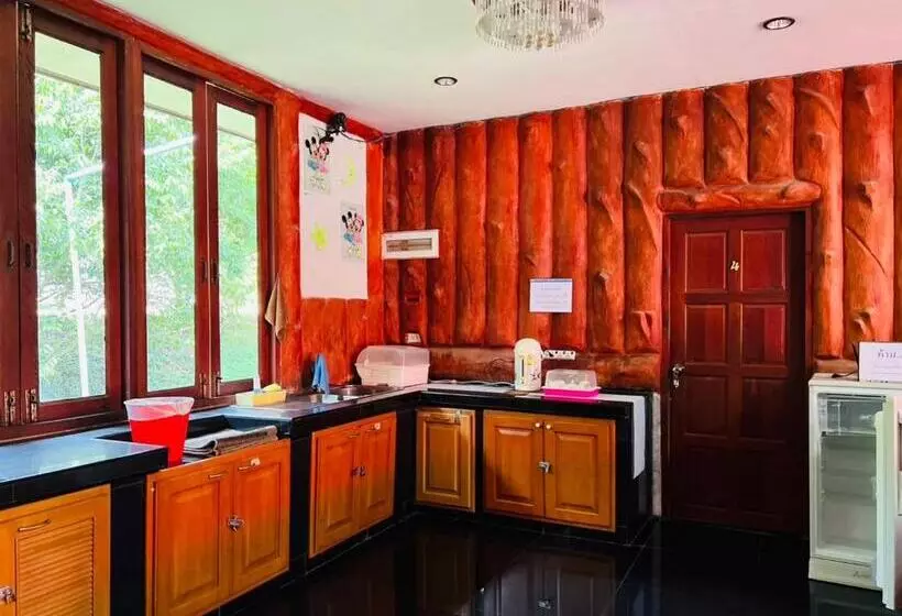テラス付きスタンダードワンルーム, Baan Chuthamanee