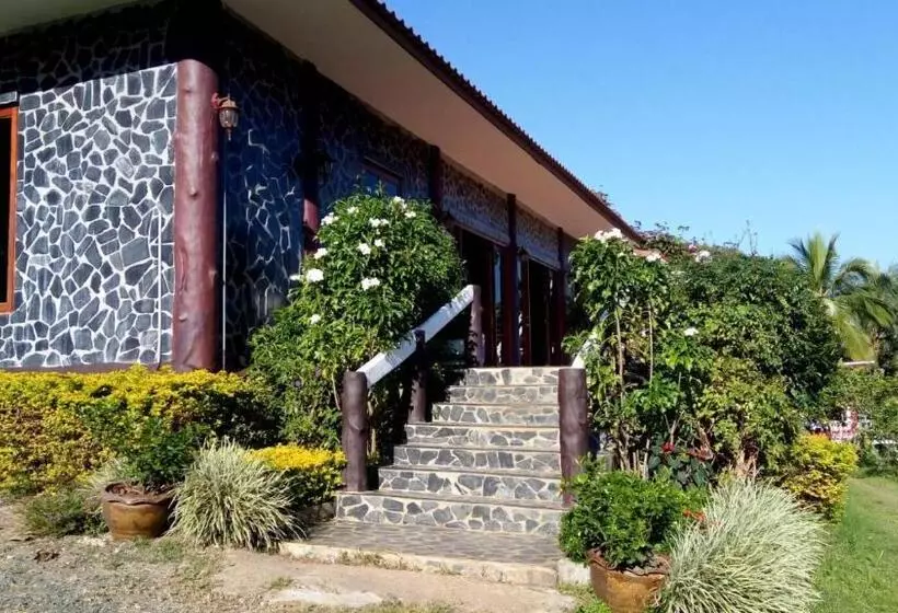 テラス付きスタンダードワンルーム, Baan Chuthamanee
