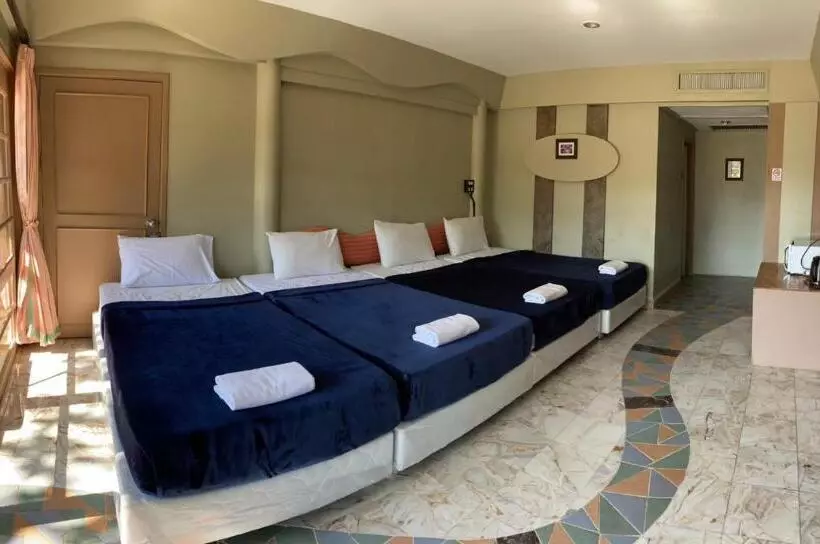 ガーデンビューデラックスルーム, Rock Garden Beach Resort