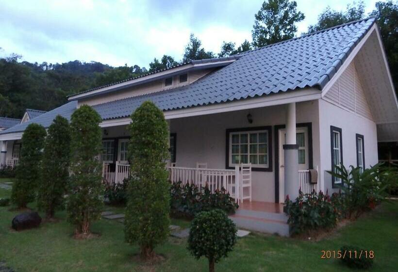 ガーデンビューデラックスルーム, Suksompong Resort