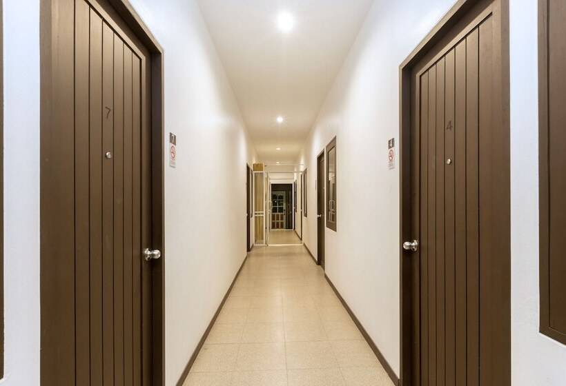 デラックスの４人部屋, The Lantern Hostel And Spa