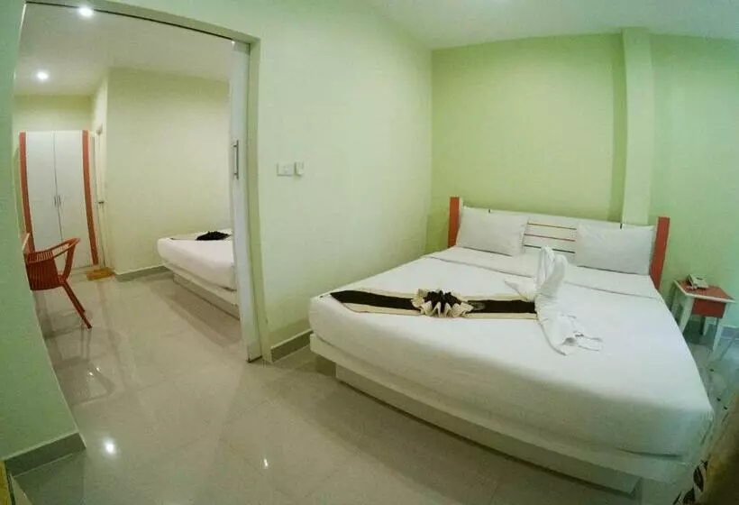 Perhehuone, Holland Resort Phuket