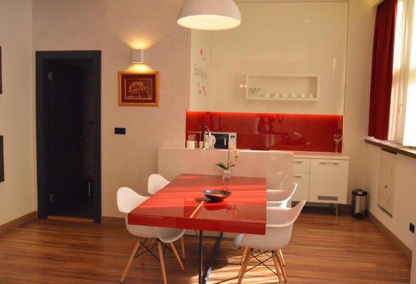 سوئیت با وان آب گرم, Atera Business Suites