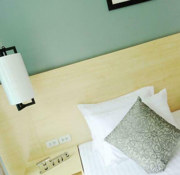 Standard-huone Allasnäkymä, Good Day Phuket