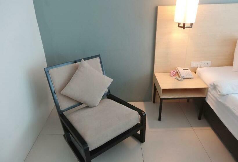 Standard-huone Allasnäkymä, Good Day Phuket