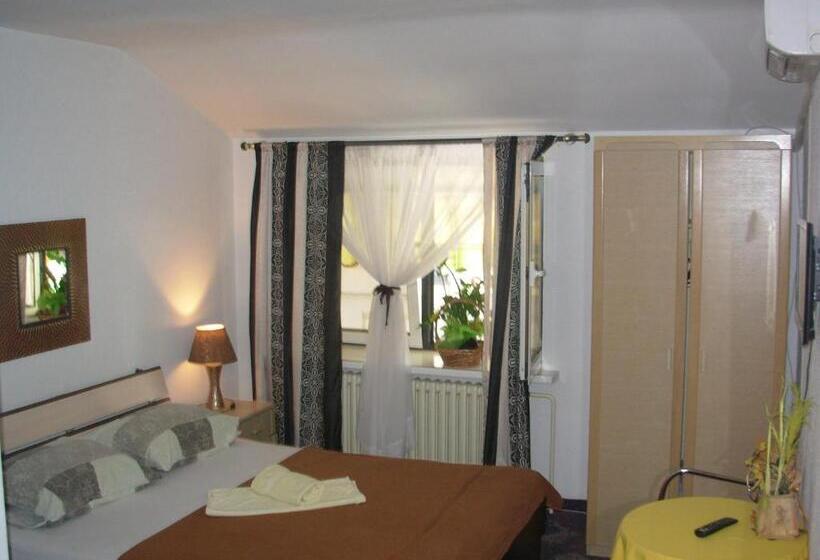 آپارتمان لوکس 1 خوابه, Hostel 021