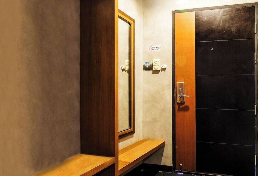 Номер Deluxe, B2 Airport Boutique & Budget