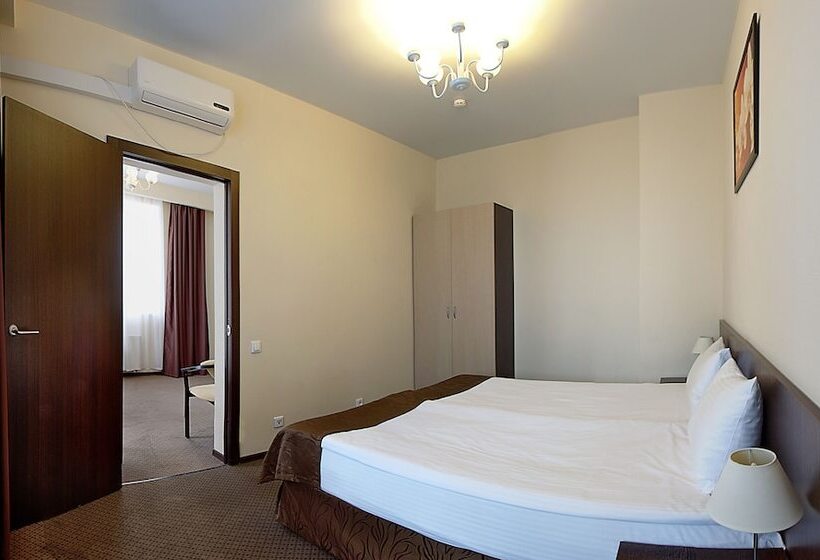 Апартаменты 2 Спальни, Barkhatnye Sezony Ekaterininsky Kvartal