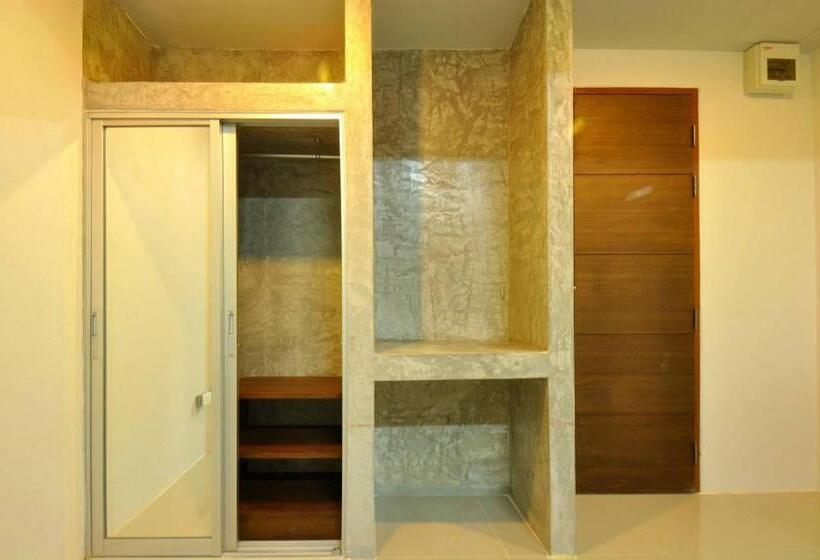 디럭스 룸, City Ratsada Lampang