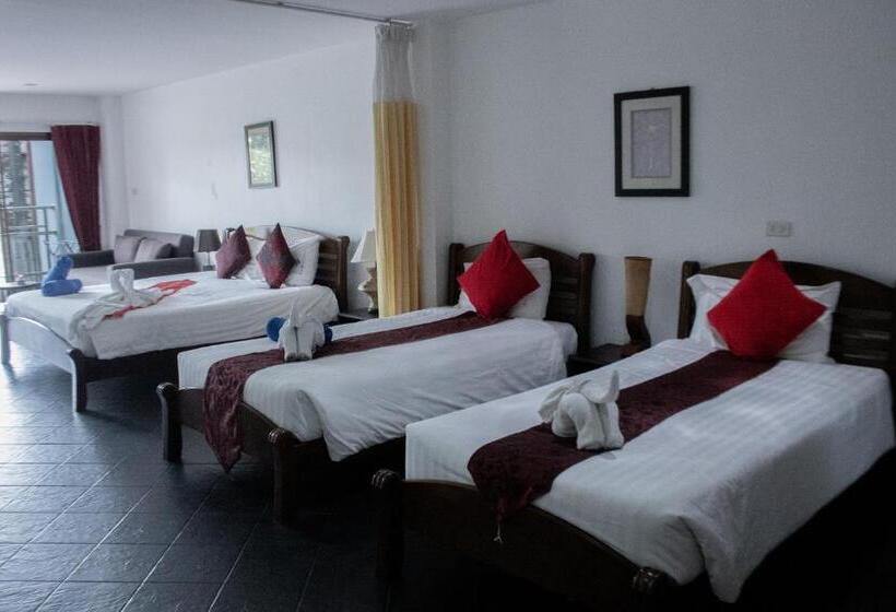 Семейный Номер, Deng S Kamala Beach Guesthouse