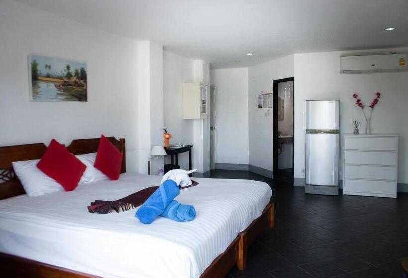 디럭스 룸 바다 전망, Deng S Kamala Beach Guesthouse