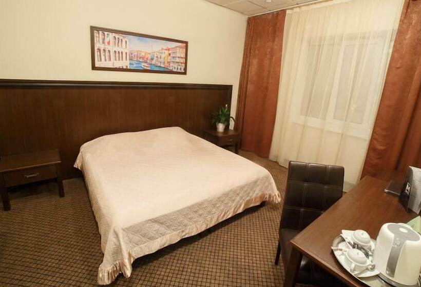 اتاق استاندارد, Milan