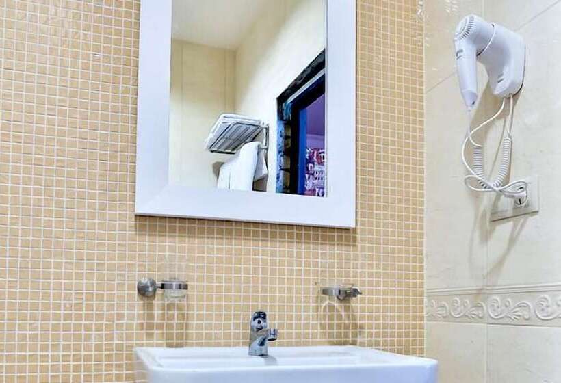 اتاق کلاس بیزنس, Milan