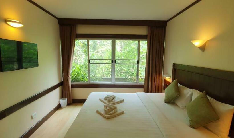 Номер Deluxe Вид на Бассейн, Isle Beach Resort Krabi Sha