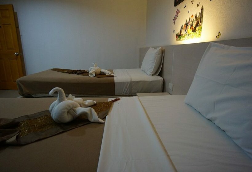 디럭스 룸, Phuthara Hostel