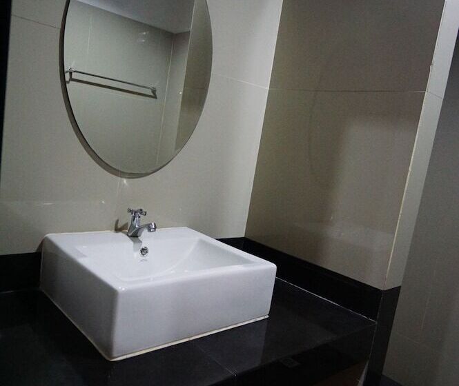 디럭스 룸, Phuthara Hostel