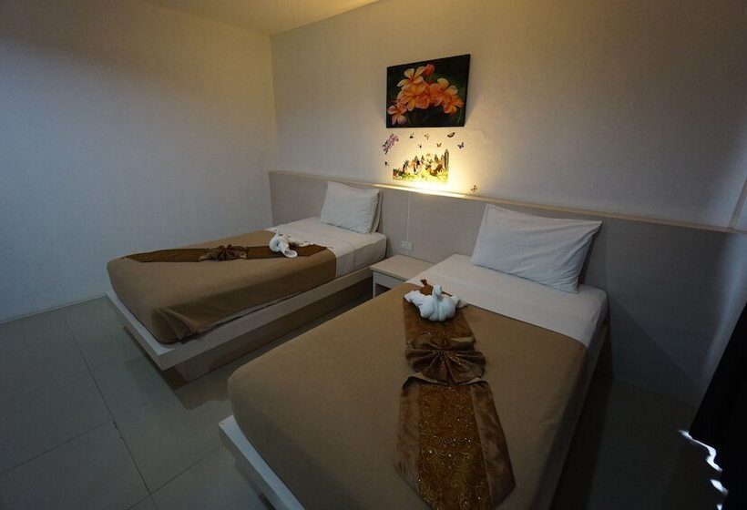 디럭스 룸, Phuthara Hostel