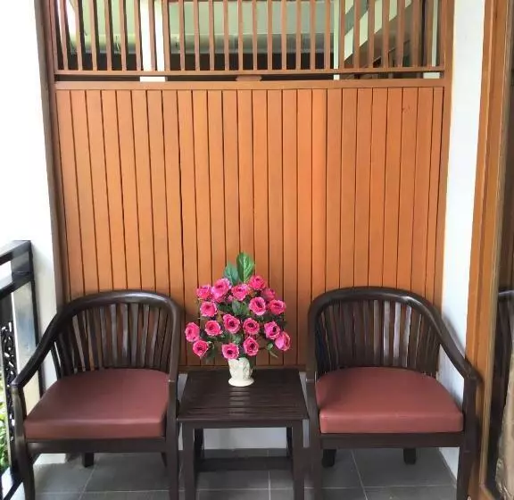 バルコニー付きスタンダードルーム, Pratum Resort
