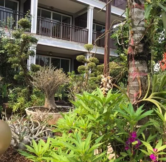 バルコニー付きデラックスルーム, Pratum Resort