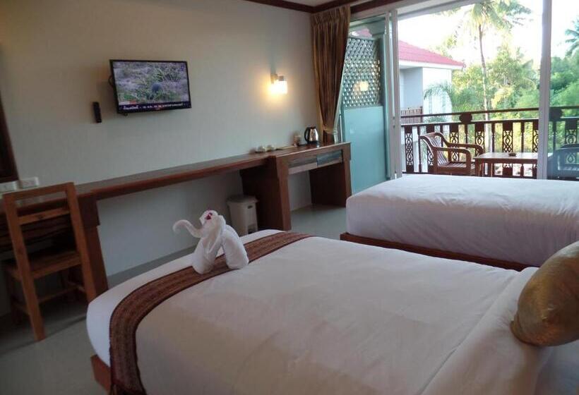 Номер Deluxe с Балконом, Pratum Resort