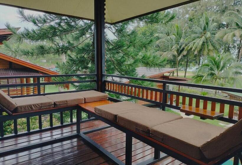 Бунгало Стандарт, Suntisook Resort