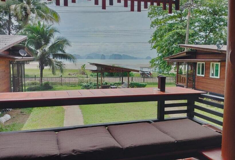 Бунгало Стандарт Вид на Море, Suntisook Resort
