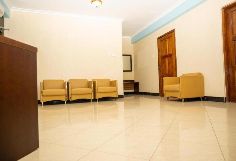 سوییت اجرایی, Ports Line Hotel & Spa